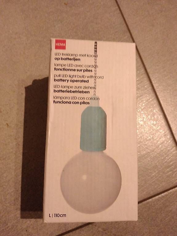 Lampes: Lampe LED à pile – D'occasion à Granges (Veveyse) par FlorianDe