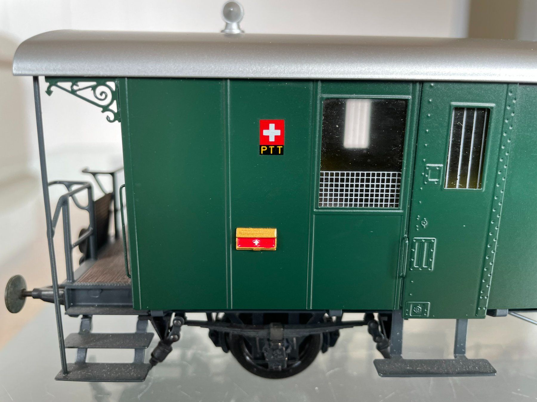 Hermann Modellini di ferrovie: Postwagen FZ der SBB – Nuovo (secondo la descrizione) da Emmenmatt venduto da BLS-Re425 2