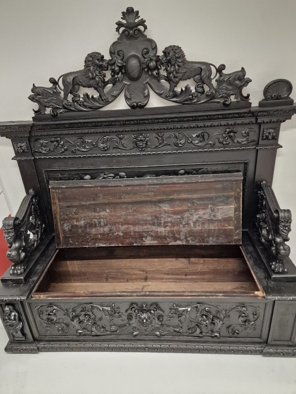 Panchine: Antik Truhenbank – Usato da Niederwangen BE venduto da HasGastrobedarf 6