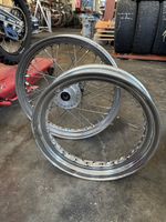 2 Harley Sportster Speichenfelgen