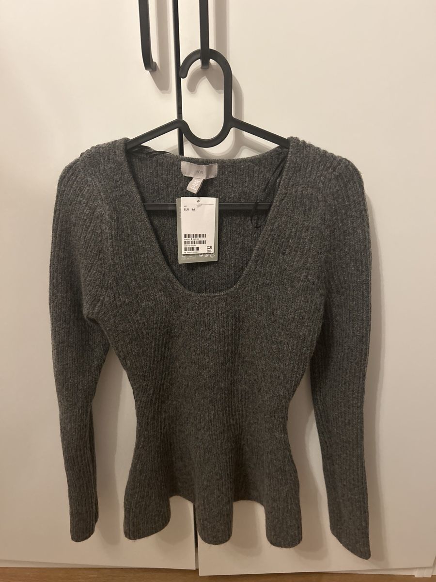 H&M Maglioni & Felpe: H&M Strickpullover (neu - Grösse M - nie getragen) – Nuovo e nell'imballaggio originale da Olten venduto da Alina_9jxy