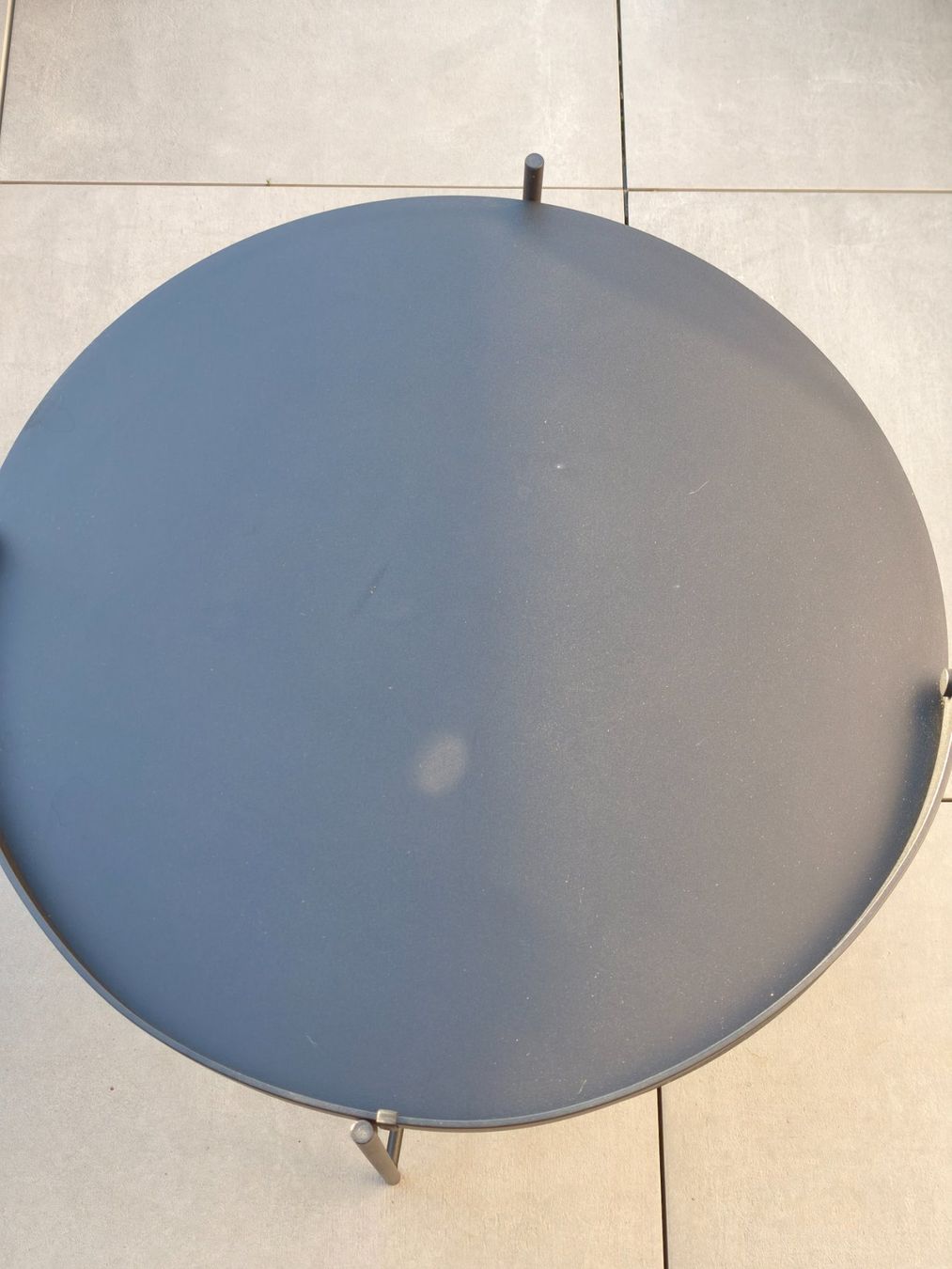 Houe Tavoli: HOUE "Edge Table" Design Beistelltisch – Nuovo (secondo la descrizione) da Niederrohrdorf venduto da yan_zkz6 2