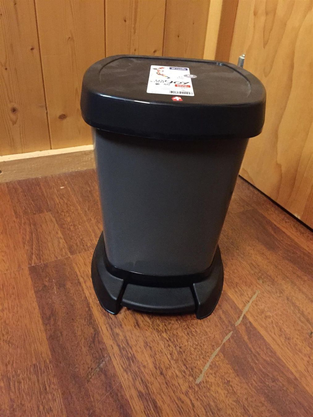 Altro per la casa: Treteimer Paso Rotho 6l-466 – Nuovo (secondo la descrizione) da Recherswil venduto da paulchen09