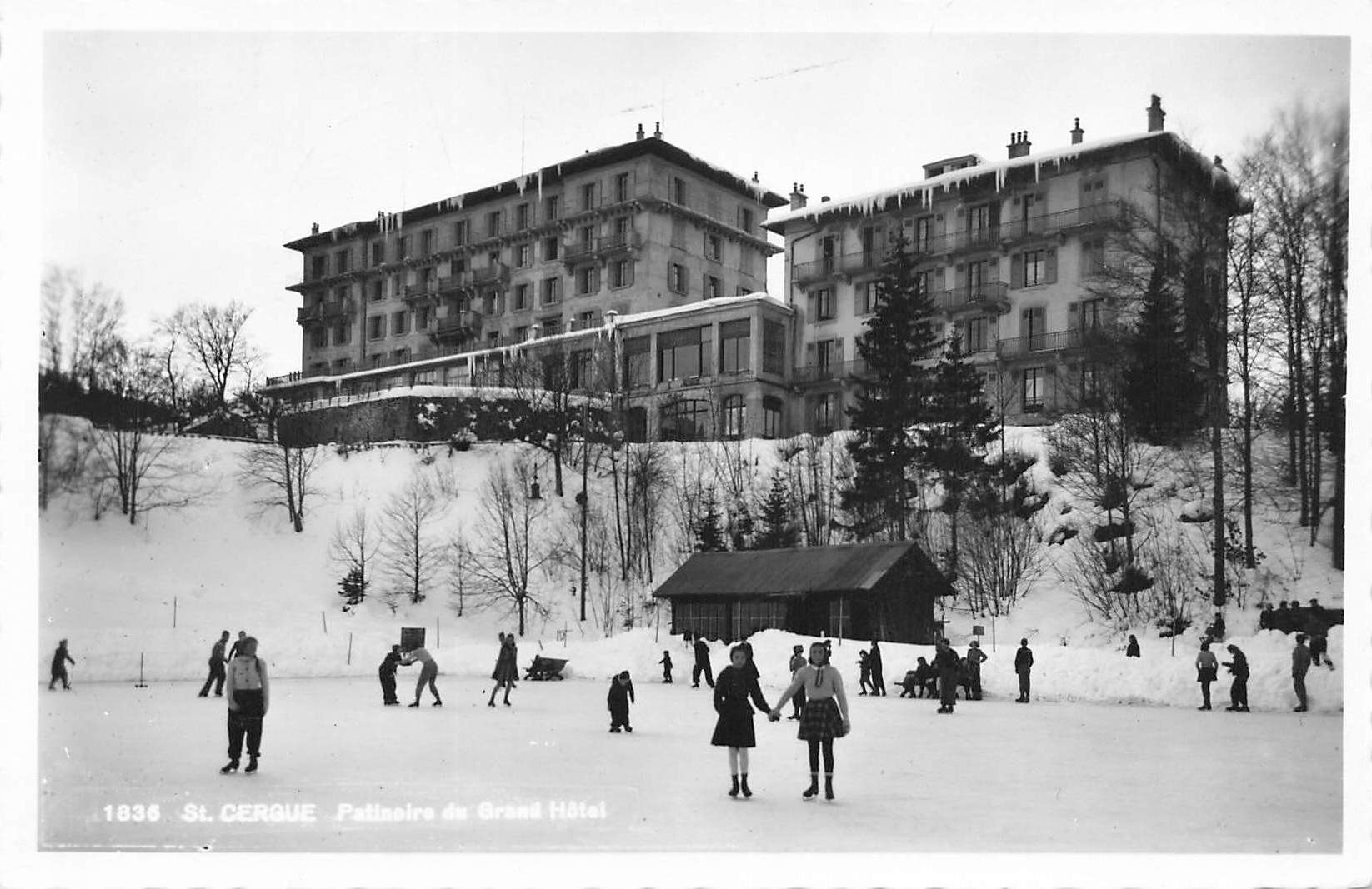 Cartes postales: St. Cergue patinoire Gran hotel – D'occasion à Biasca par Blenio71