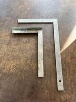 Zwei Winkelmesser Metall 