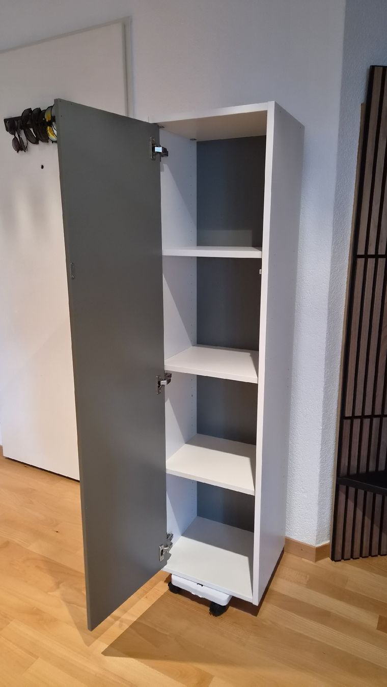 Cassettiere: Stabiles Regal / Schrank / Sideboard – Usato da Merenschwand venduto da Irina13 1