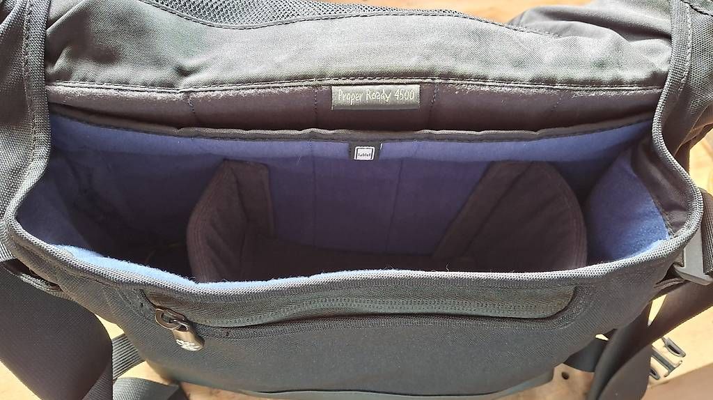 Taschen: Foto/Kameratasche ca 35cm breit – Gebraucht aus Uesslingen von Betsy91