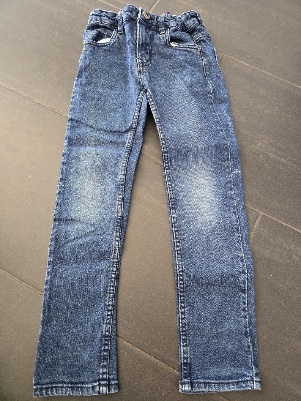 Pantalons: Jeans Alive Grösse 134 – D'occasion à Unterentfelden par Panda-87