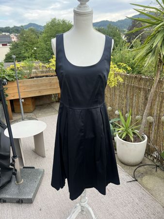 Elegantes Cocktailkleid von DADADA Roma – Dunkelblau, Gr 36