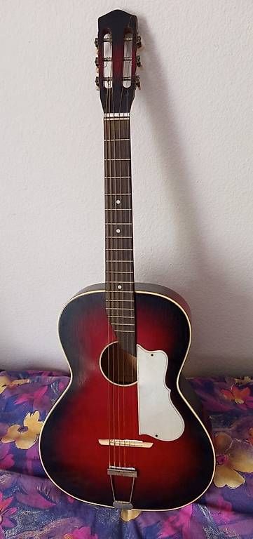 Vintage Strumenti musicali: Guitar Vintage – Usato da Basel venduto da Petergunn 3