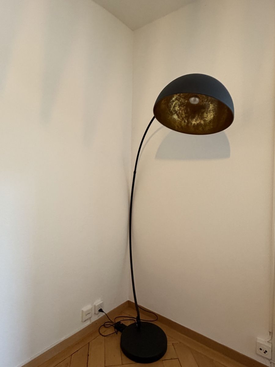 Lampade: Stehlampe schwarz – Usato da Zürich venduto da alice.rose
