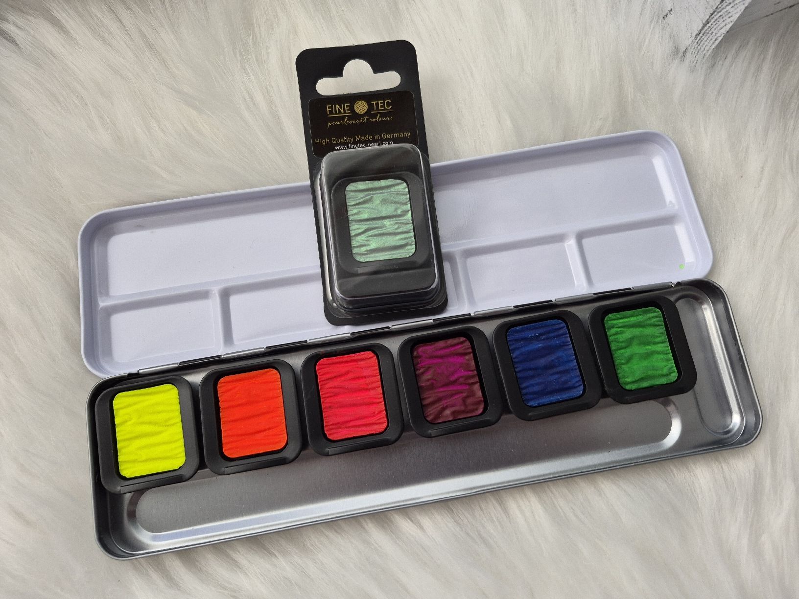 Colori: Finetec Farbenset neu! – Nuovo (secondo la descrizione) da Altdorf SH venduto da MR2509