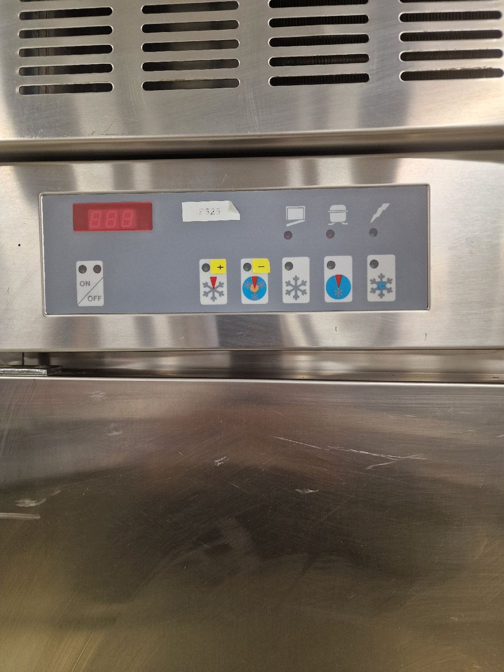 Elettrodomestici da cucina: Schokfroster Gebraucht – Usato da Niederwangen BE venduto da HasGastrobedarf 2