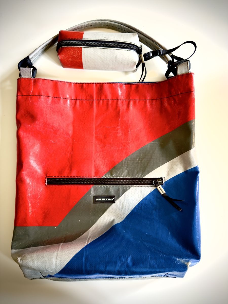 Freitag Borse: Unique Freitag Bag with accessory bag - very good condition – Usato da Biel/Bienne venduto da tei_p779