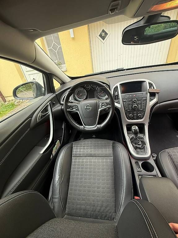 Automobili: Opel Astra GTC 2.0 CDTI  – Usato da Ruswil venduto da Thoma93 3