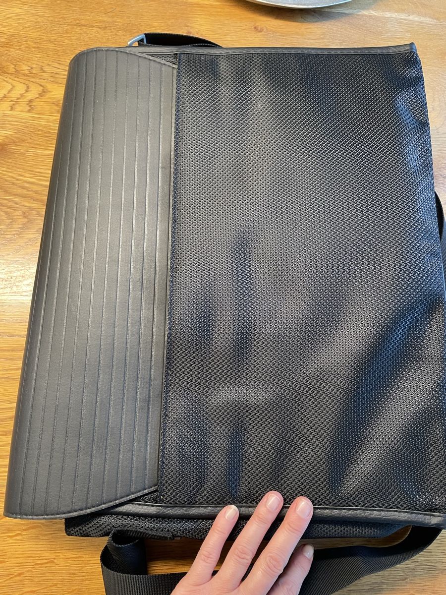 Ikea Borse: Laptop Tasche von IKEA neu – Usato da Niederbüren venduto da poschti 4