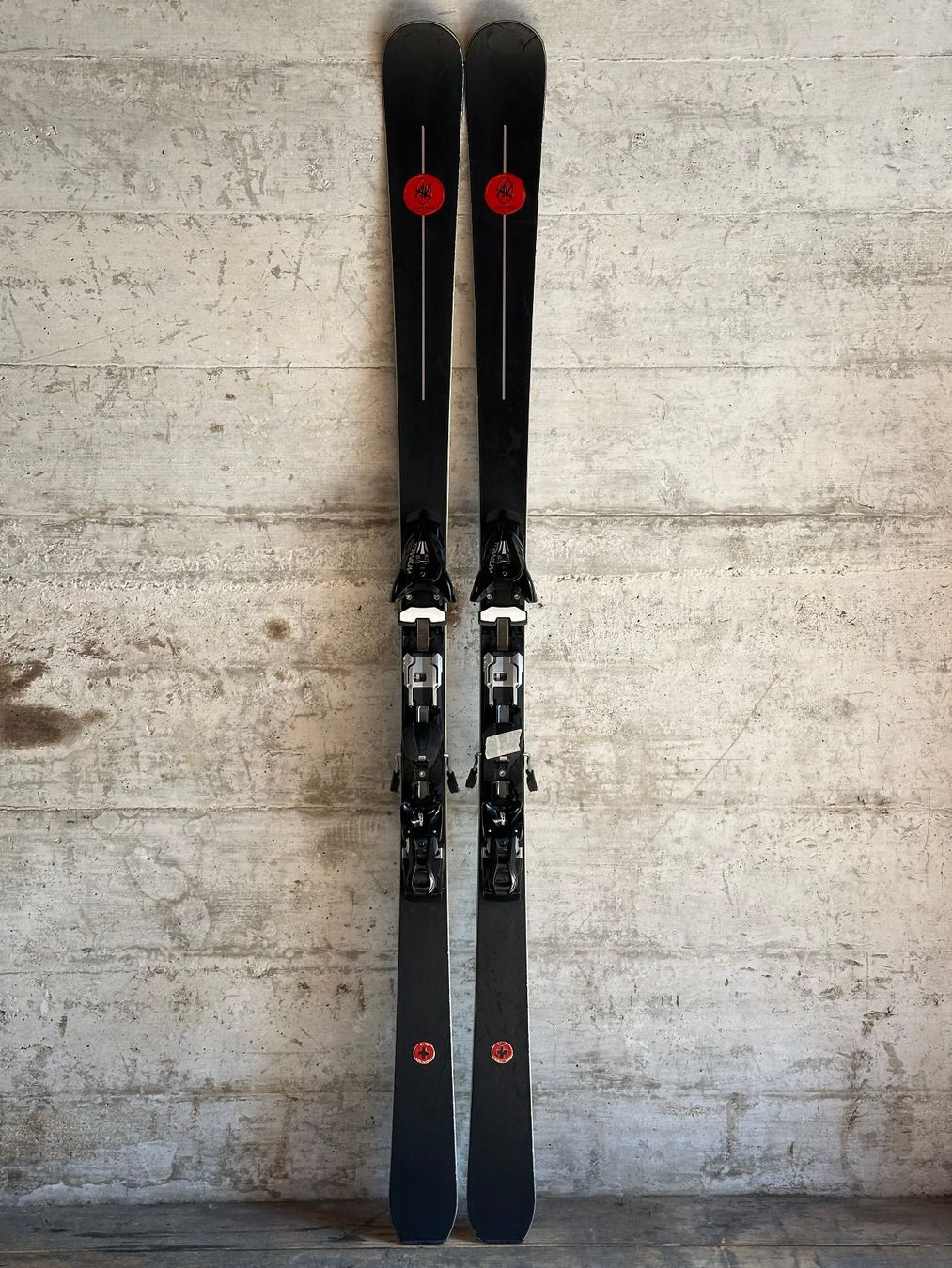 AK Ski Sci: AK Ski RED 176CM – Usato da Emmenbrücke venduto da karkarkar