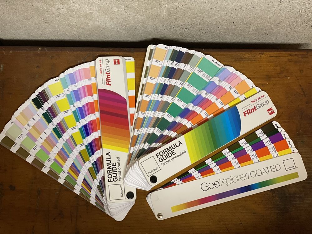 Pantone Formula Guide coated & uncoated (Gebraucht) in Zürich für CHF ...