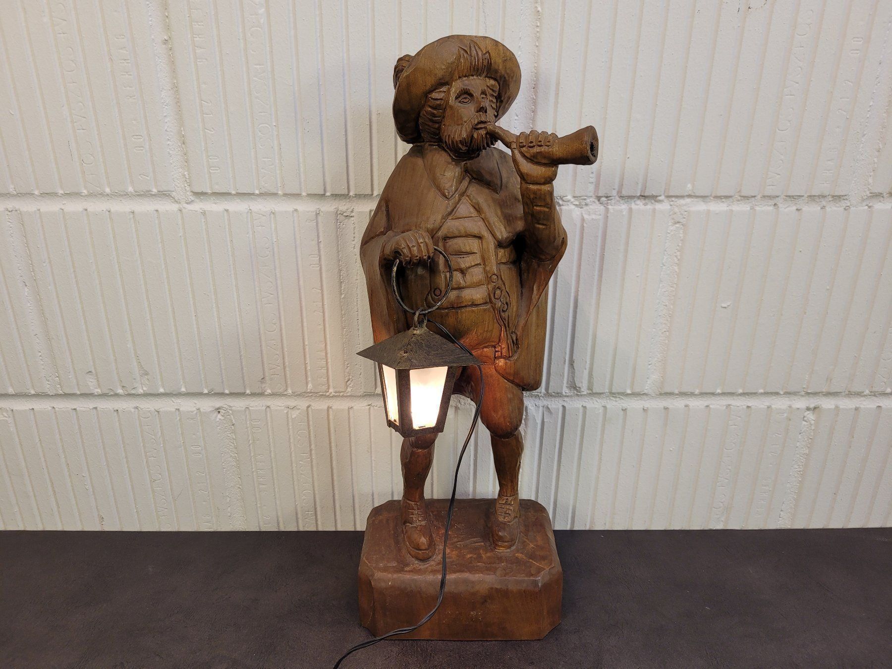 Lampade: Germany Lamp, Nachtwächter Holzfigur geschnitzt mit Lampe – Usato da Nottwil venduto da Wondewa-Shop 1