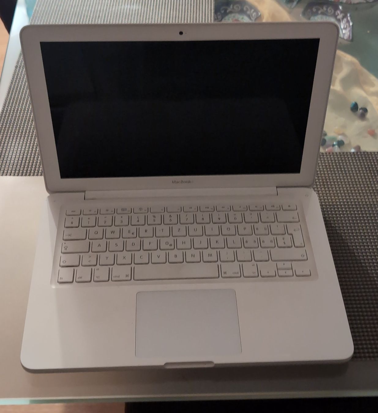 Apple Notebooks: Classic White Macbook – Defekt aus uznach von withoutname