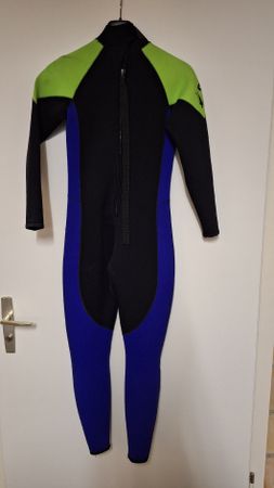 Neoprenanzug 3mm schwarz blau gruen neuwertiger Zustand
