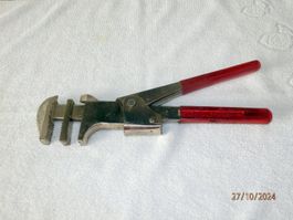 Rohrzange, Steinadler, 30cm lang, 1'150g, Klemmauflage: 33mm