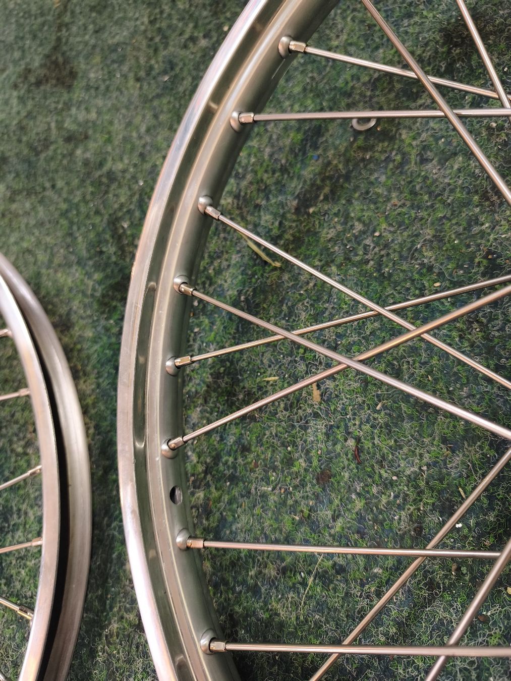 Pneumatici & Ruote complete: 19" Rücktritt Radsatz – Nuovo (secondo la descrizione) da Münchwilen TG venduto da Denso33 6