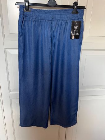 Short aspect jeans neufs
