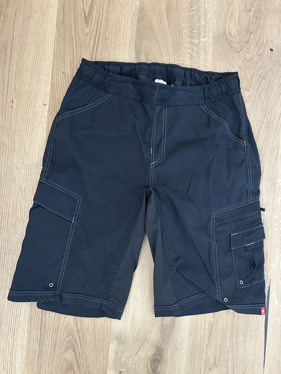 Pantaloni: Specialized Velohose M – Usato da Emmen venduto da Carbru