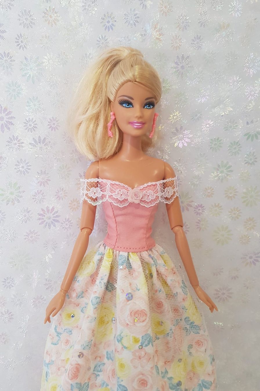 Bambole: Barbie Kleid – Nuovo (secondo la descrizione) da Lachen SZ venduto da Sakura4hime 3
