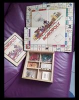 Jeu de société Monopoly édition 2003 coffret bois état