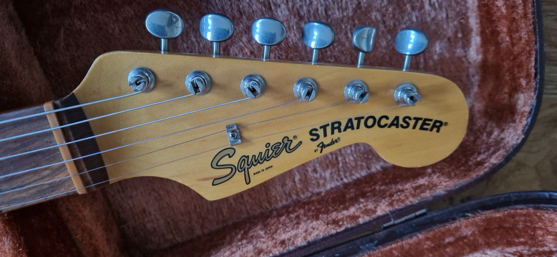 Fender Musikinstrumente: Fender Stratocaster JV22992 (1982-1984) – Gebraucht aus Gwatt (Thun) von Hugohabicht101 2