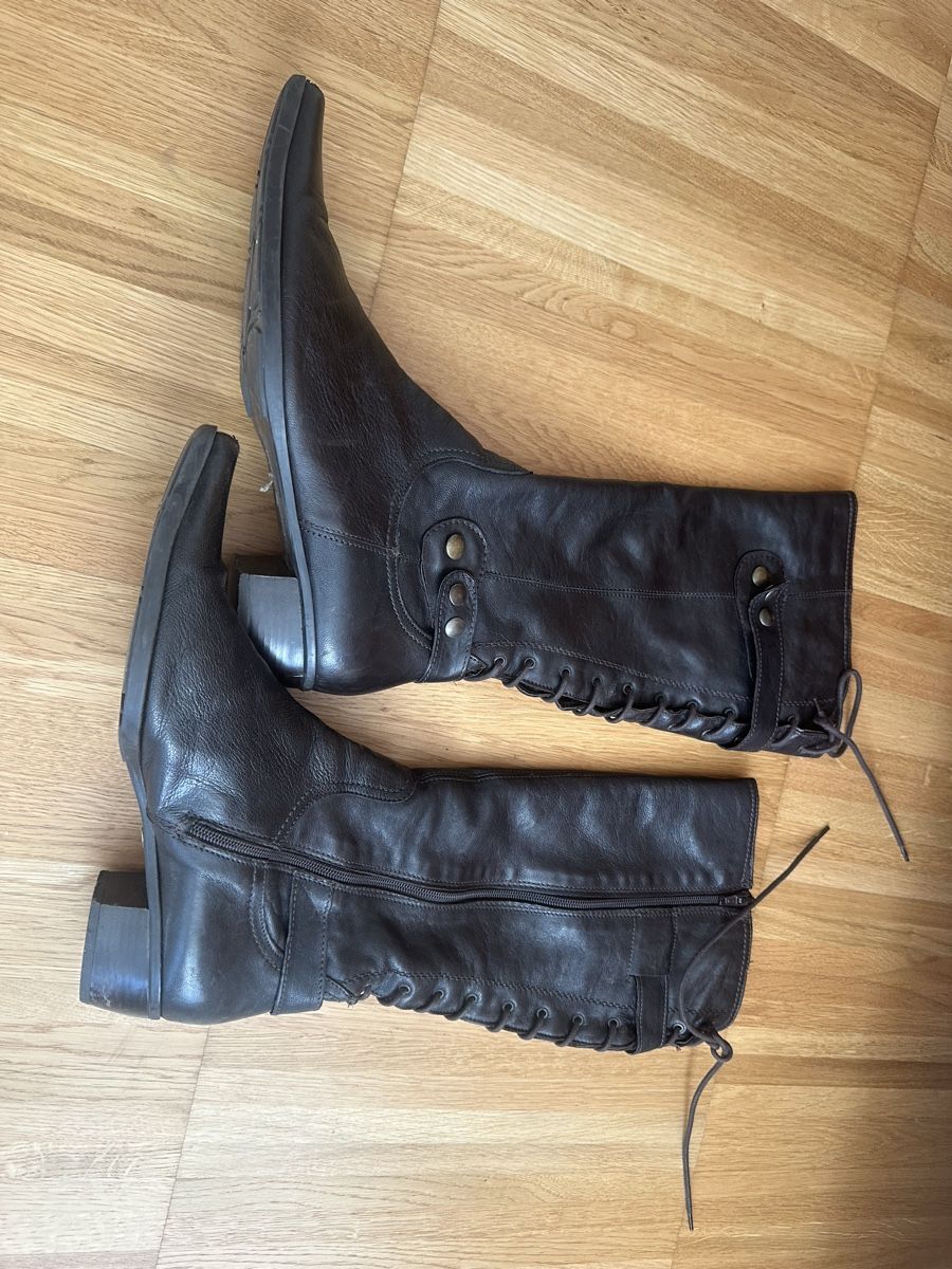 Scarpe da donna: Pasito leather boots size 41 – Usato da Zürich venduto da mag_v7x6