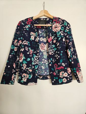 Wunderschöner Blumen-Blazer