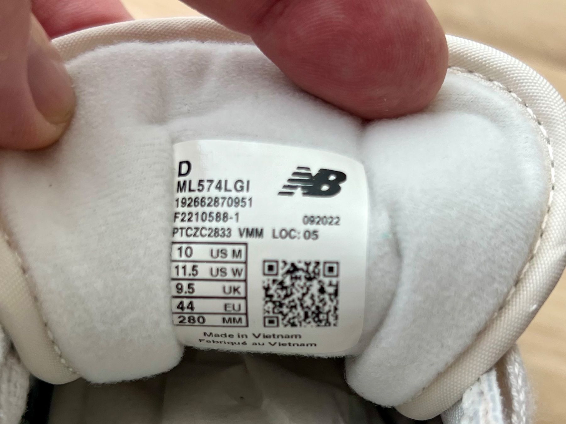 New Balance Scarpe da uomo: NB - New Balance 574 Sneaker – Usato da Baden venduto da and_fcs2 1