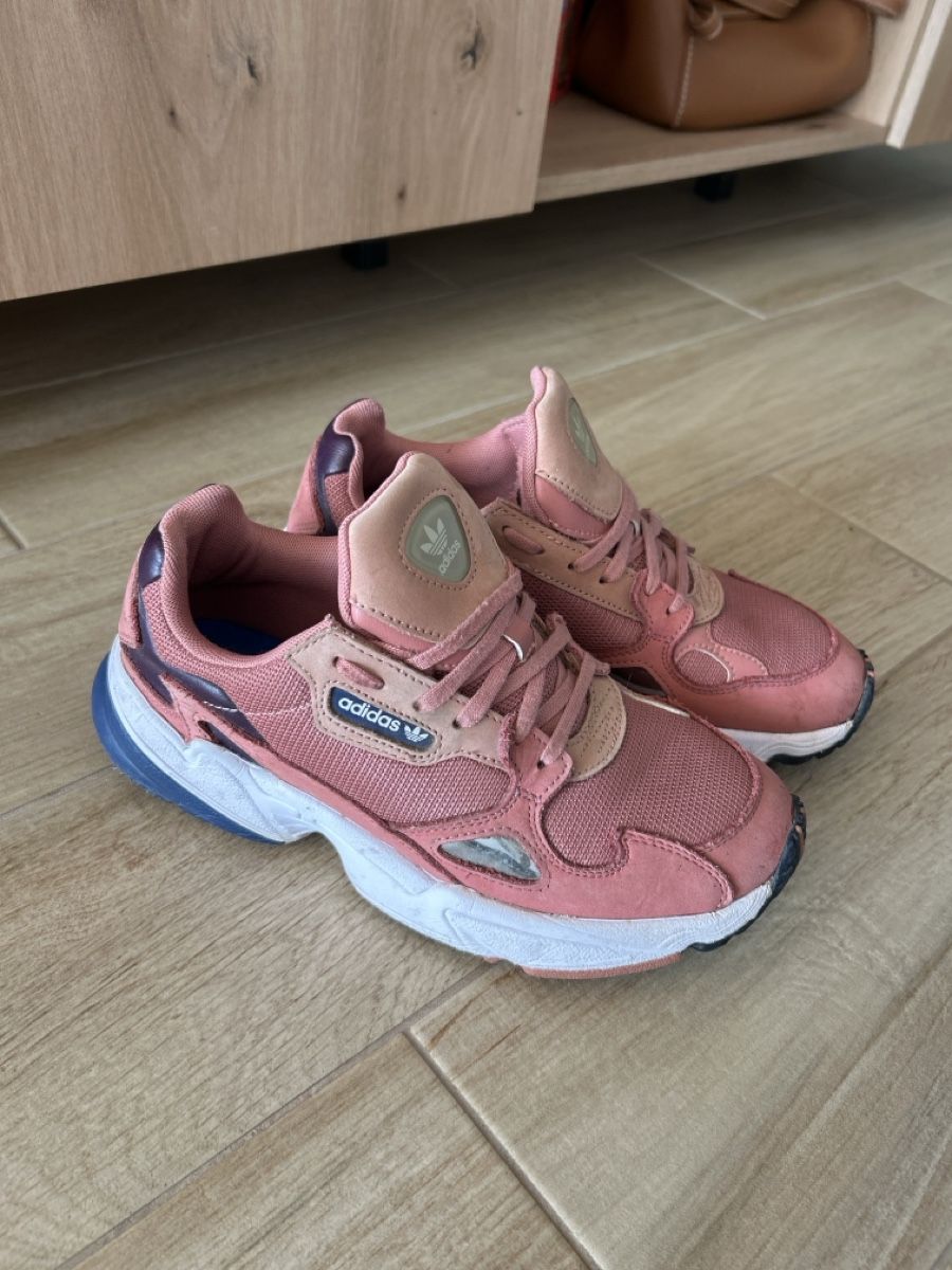 Adidas Scarpe da donna: Basket Adidas Saumon – Usato da Meyrin venduto da pb__8xhx