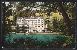 Hertenstein, Schloss-Hotel mit Gewässer