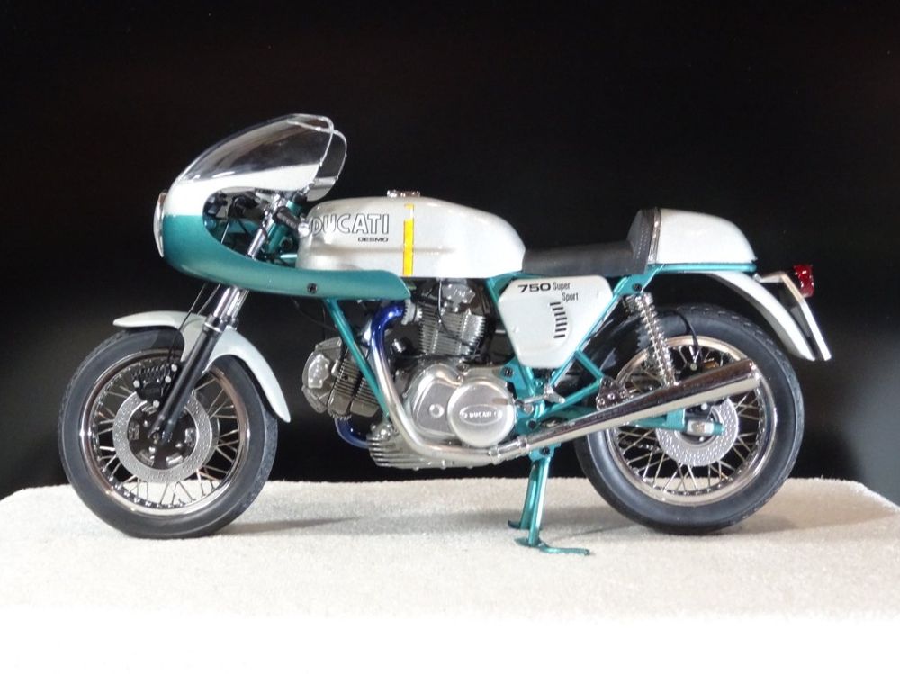 Minichamps 122120750 Ducati 750 SS Silber Blau 1 12 Kaufen Auf Ricardo