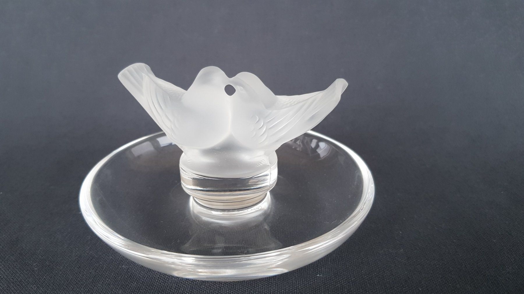 Bicchieri: Lalique - Glasschälchen mit Taubenpaar - Ringhalter – Usato da Horw venduto da Kunstreich7 2