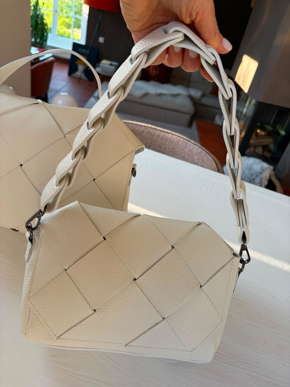 Taschen für Damen: Borsa intrecciata in morbida pelle – Gebraucht aus Rancate von FiorAngela011