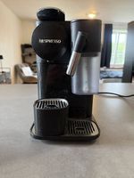Machine à café nerpresso delonghi latissima