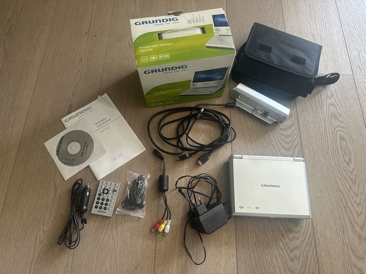 Grundig Lettore multimediale portatile: Grundig tragbarer Mini dvd Player – Usato da Genève venduto da and_nv8c 5