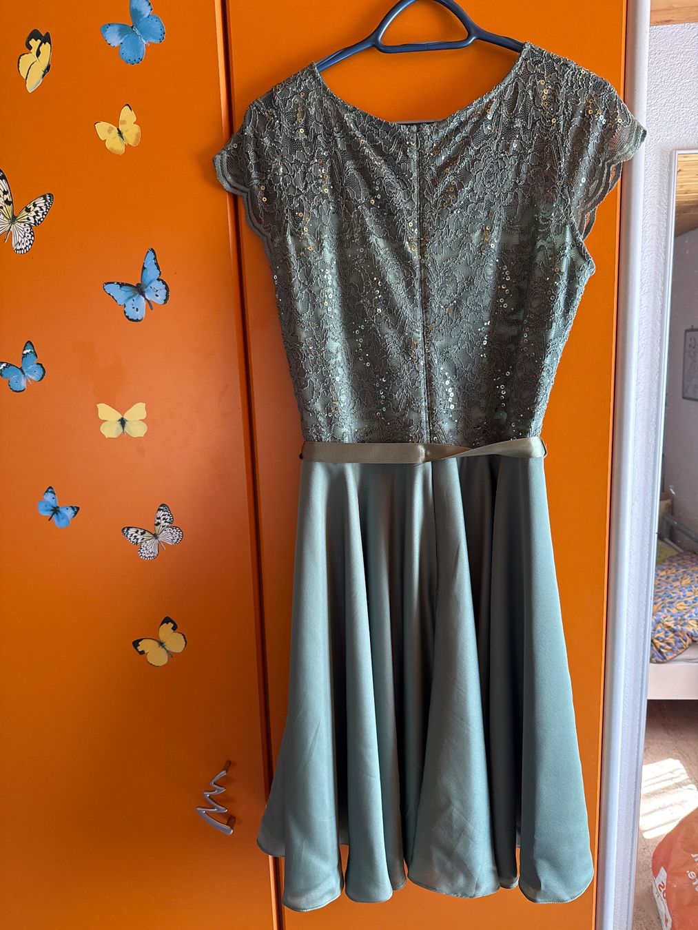 Kleider: Elegantes Abendkleid mit Spitze Gr. 40 – Gebraucht aus Dettighofen (Lengwil) von Dolol 2