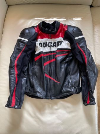 Ducati Motorradkombi Grösse 50