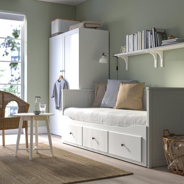 Ikea Letti: Bett HEMNES, weiss, mit 3 Schubladen – Usato da Hedingen venduto da Jennifer89 1