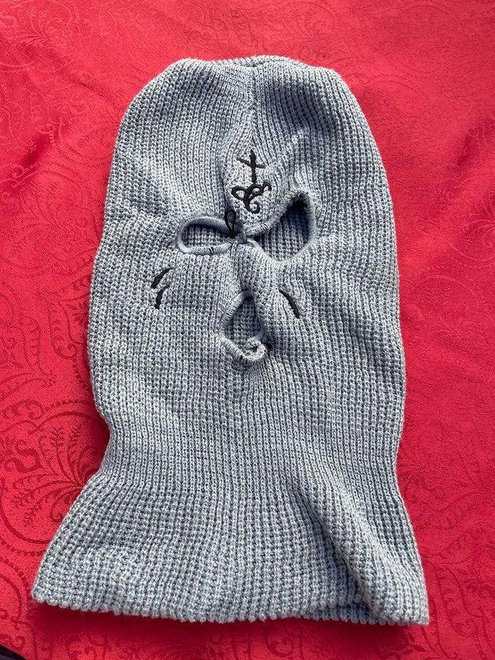 Sonstige Kleidung & Accessoires: Herren NEU Sturmhaube grau dehnbar – Neu und originalverpackt aus Bergdietikon von antovale