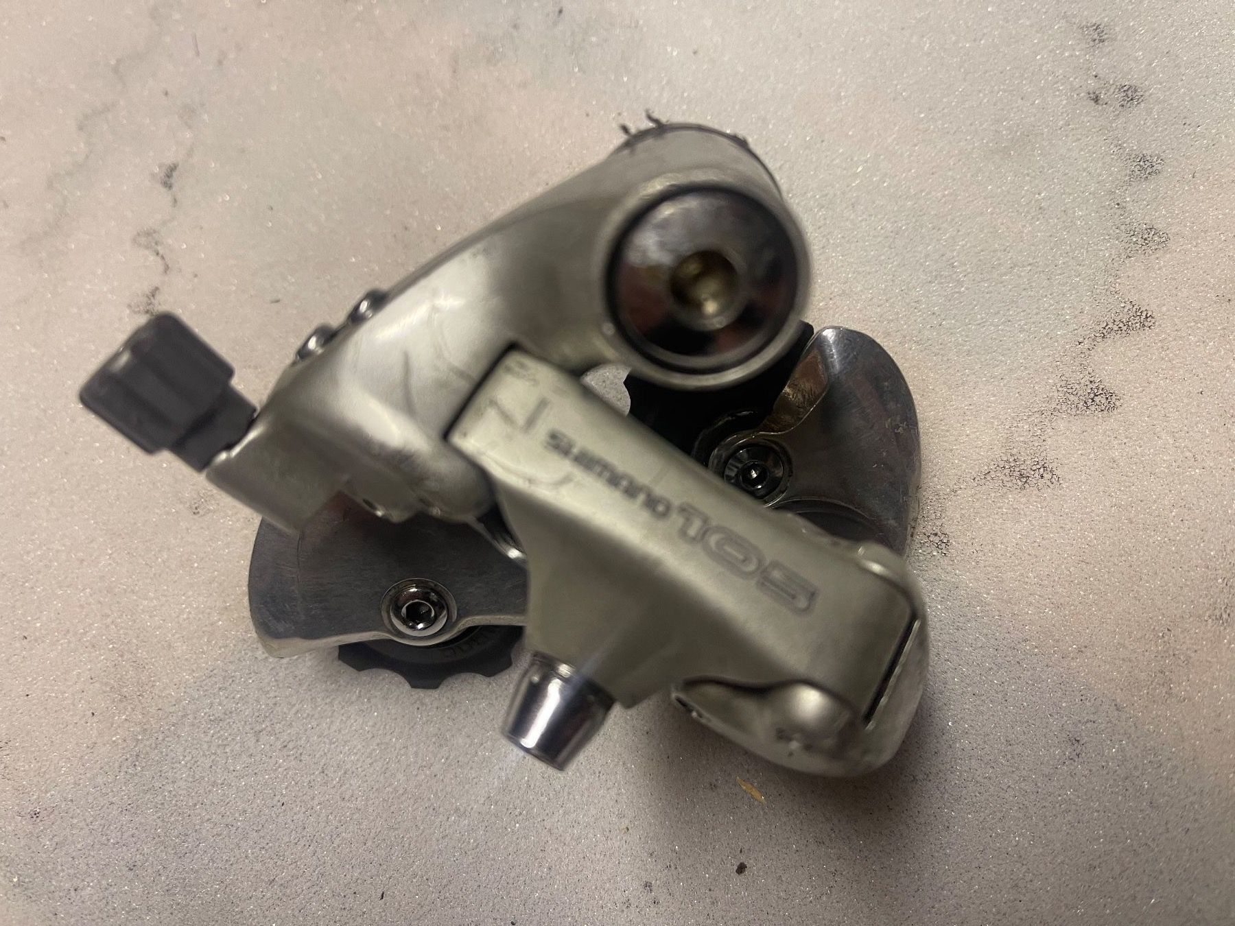 Shimano Pezzi di ricambio: Schaltwerk Shimano 105 RD 1055 – Usato da Giubiasco venduto da bulag