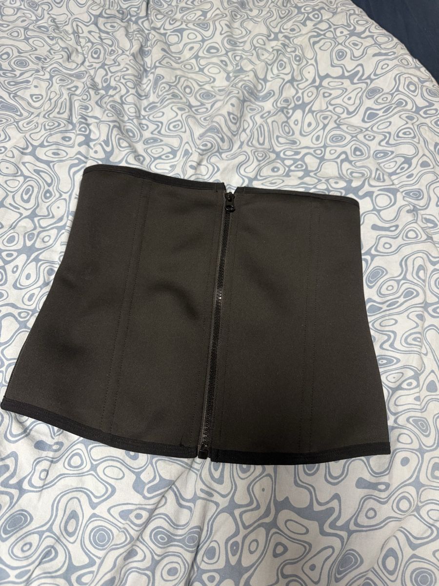 Top: Corset for Women- Size L – Usato da Ueberstorf venduto da man_p2fy 1