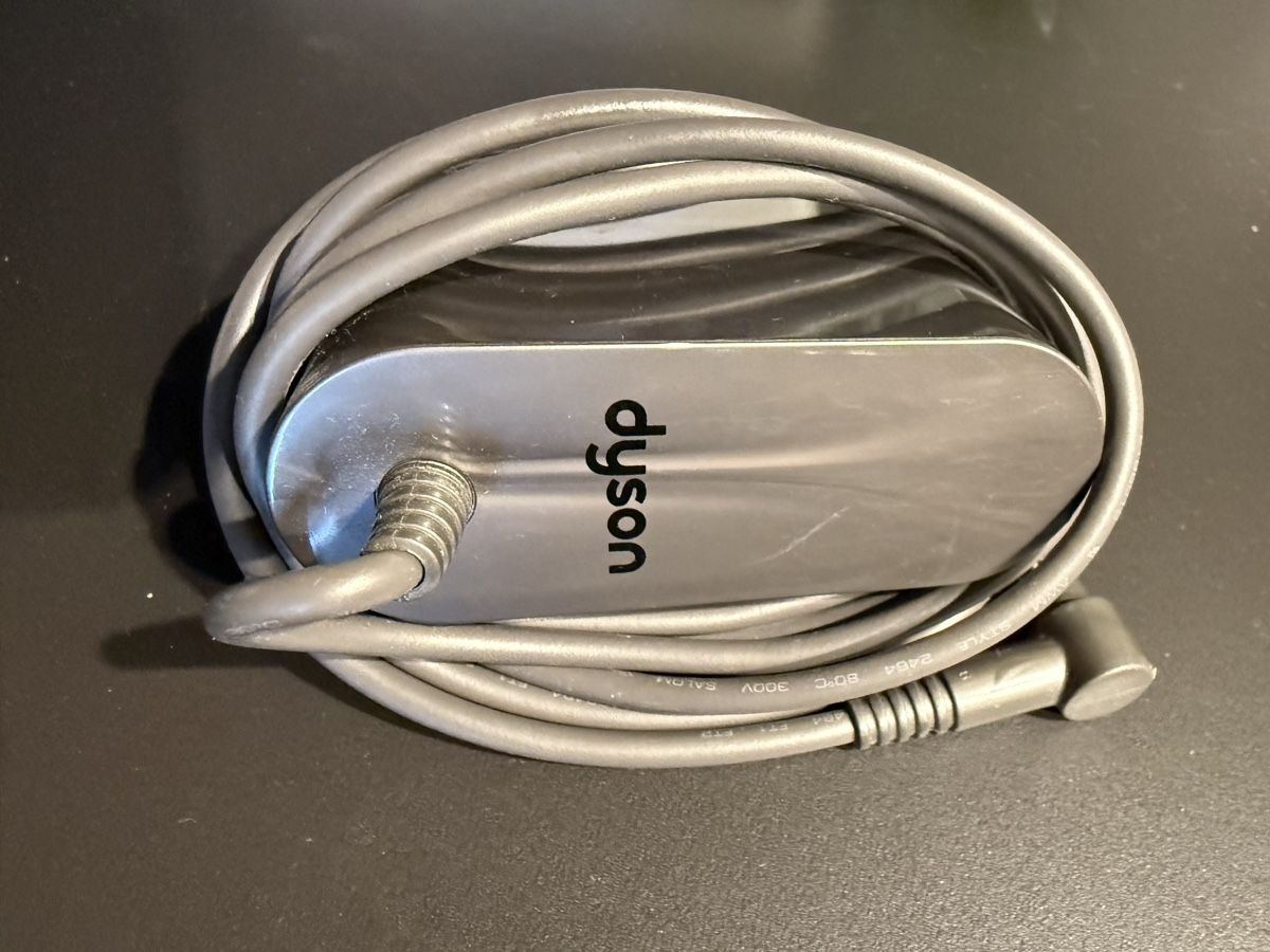 Dyson Caricabatterie: Original Dyson Netzteil - Modell 217160-03 – Usato da Hinteregg venduto da Jazz-C