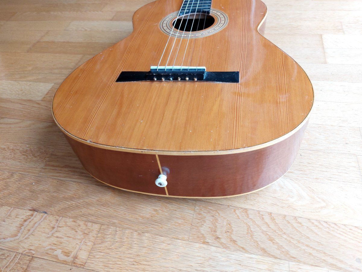 Strumenti musicali: Gitarre – Usato da Diepoldsau venduto da Hanswuergler 3